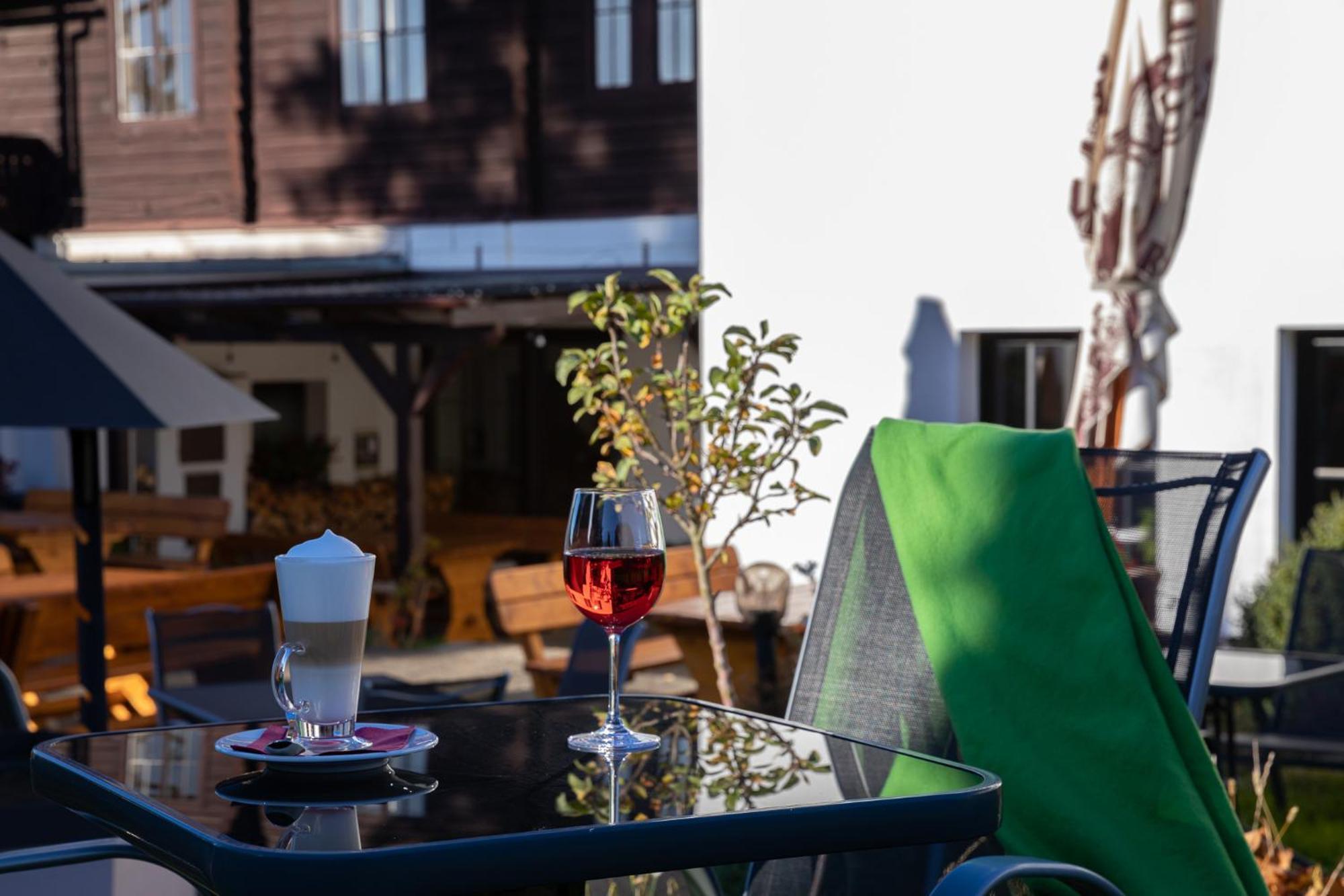 Valnovka Wellness Hotel Kamenice エクステリア 写真